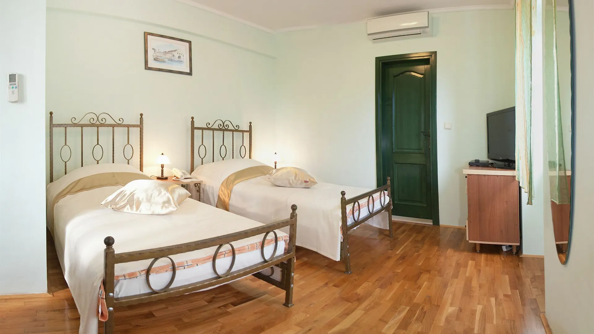 Diana Hotel Villa Σπλιτ